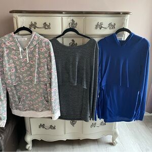 Long sleeve breastfeeding/ nursing tops bundle